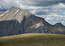 willmore_cathedralridge_2hikers_900